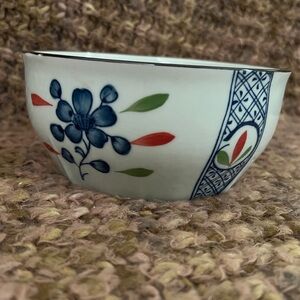 Japanese Porcelain Ceramic Decorative Bowl, Hand-Painted